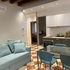 https://ca-dellabbondanza-a-due-passi-da-san-marco.hotelslidodijesolo.com